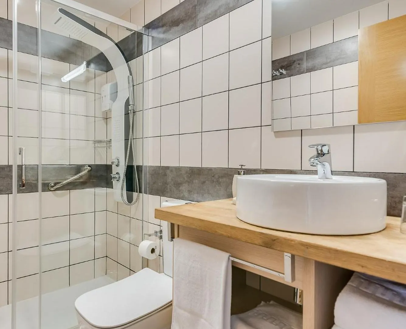 Anidras Rooms Sardina Apartment